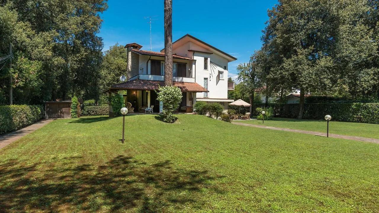 Villa La Meridiana 8&1, Emma Villas Pietrasanta